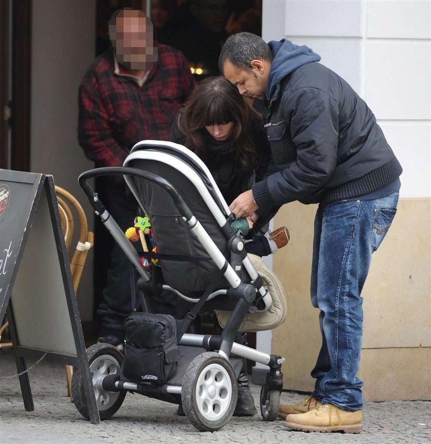 Agnieszka Dygant pozowała na spacerze