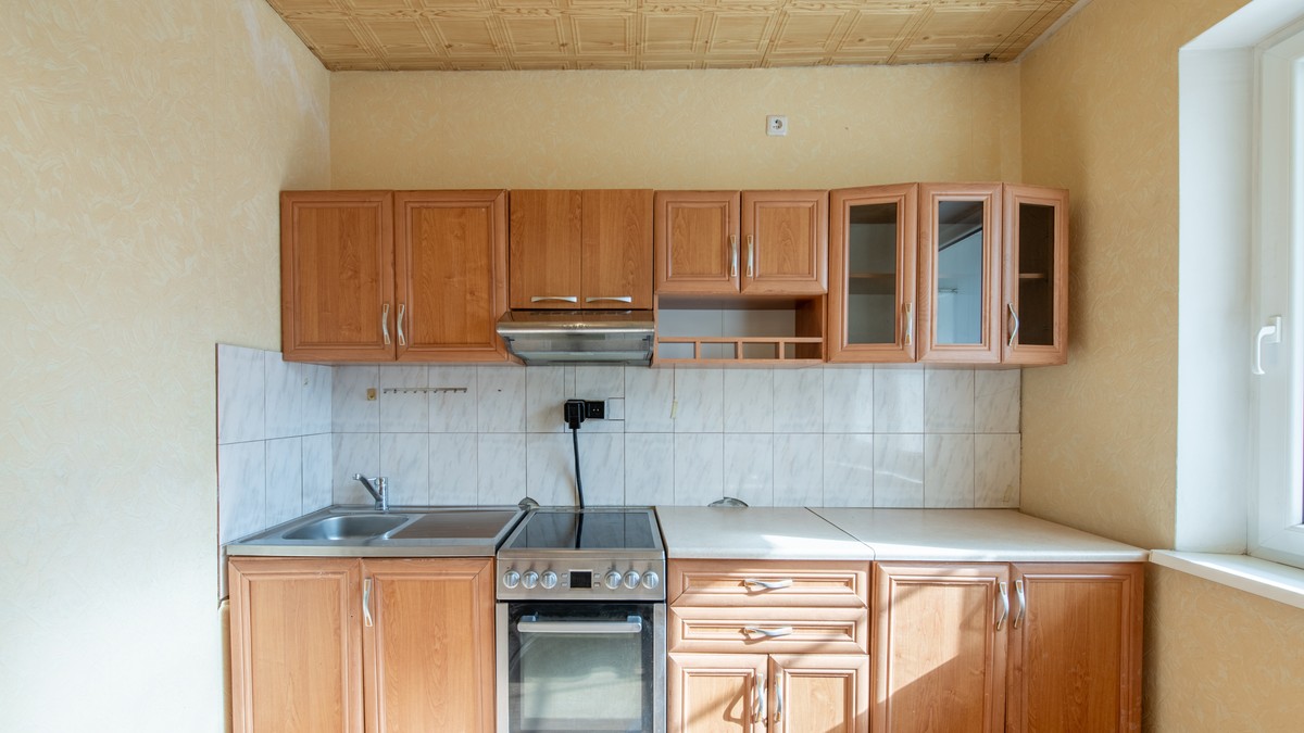 Renovirao je staru kuhinju za nula dinara, samo je ovo uradio i dobio novu i modernu