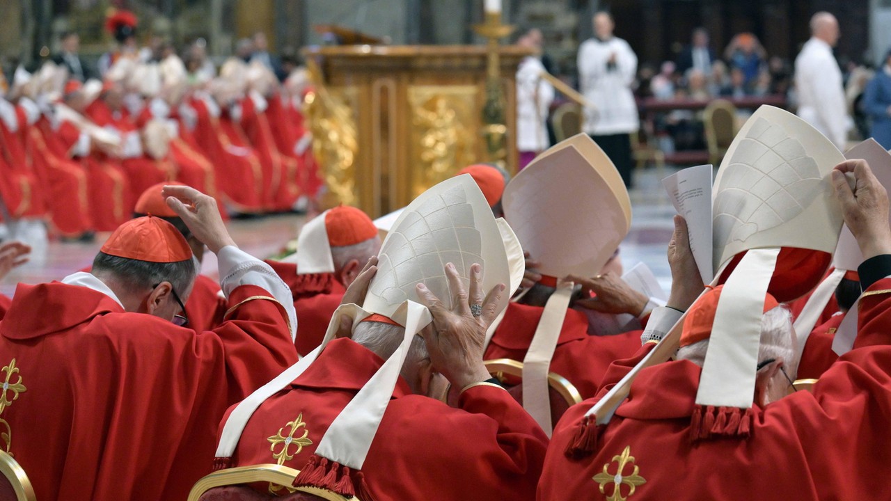 Kardynałowie przygotowują się do konklawe. Rzecznik Watykanu zabrał głos w sprawie stanu zdrowia Pietro Parolina