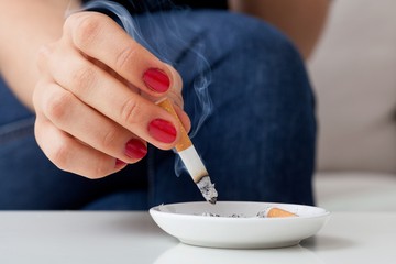 Koronavírus: ezért jelent most nagyobb kockázatot a dohányzás