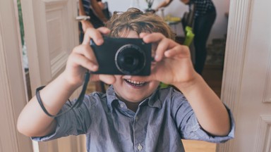 Aparat fotograficzny dla dziecka - czy to dobry pomysł na prezent?