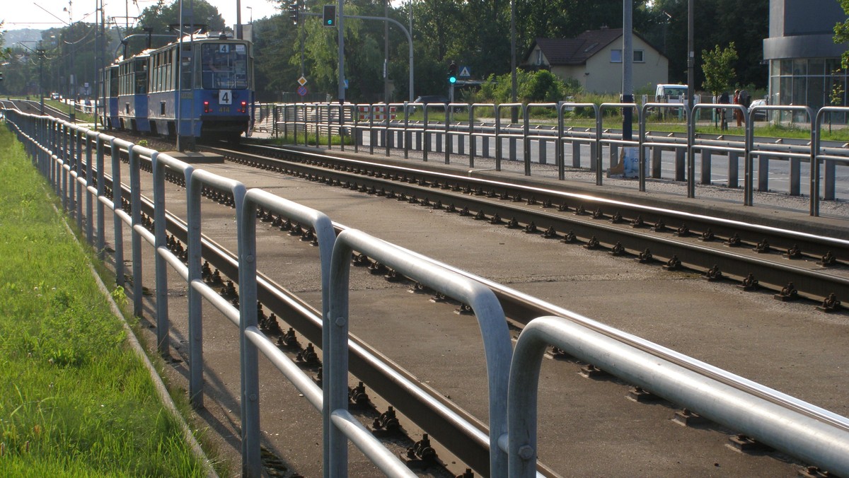 Bo burzy jaka przetoczyła się przez Internet po ogłoszeniu przez Zarząd Infrastruktury Komunalnej i Transportu planów zmian nazw kilkudziesięciu przystanków, urzędnicy wycofują się z tego pomysłu. Przynajmniej na jakiś czas.