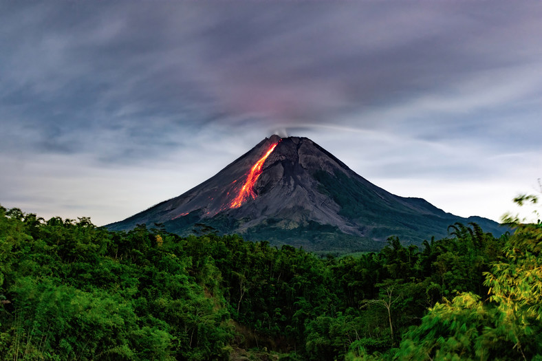 Merapi nazywany jest "ojcem indonezyjskich wulkanów"