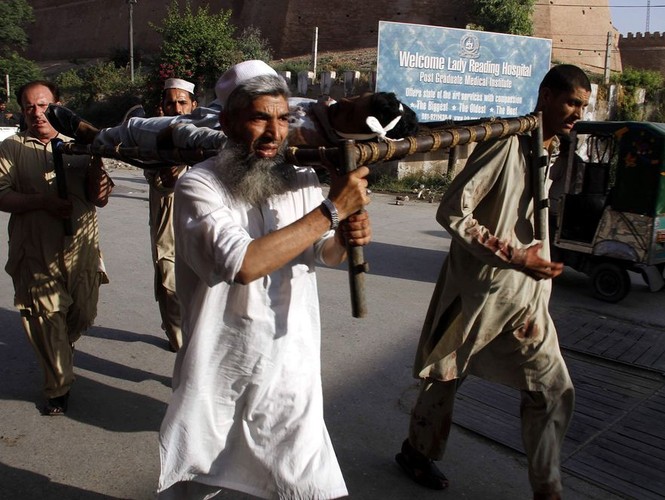 Do pierwszej eksplozji wykorzystano od 6 do 8 kg materiałów wybuchowych a w drugiej ładunek dodatkowo zawierał metalowe kule i gwoździe