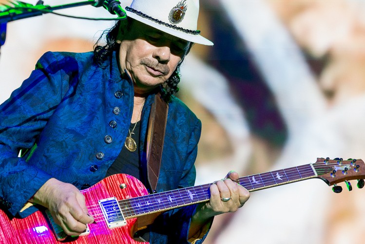 Carlos Santana na Life Festival Oświęcim. fot. Konrad Kubuśka