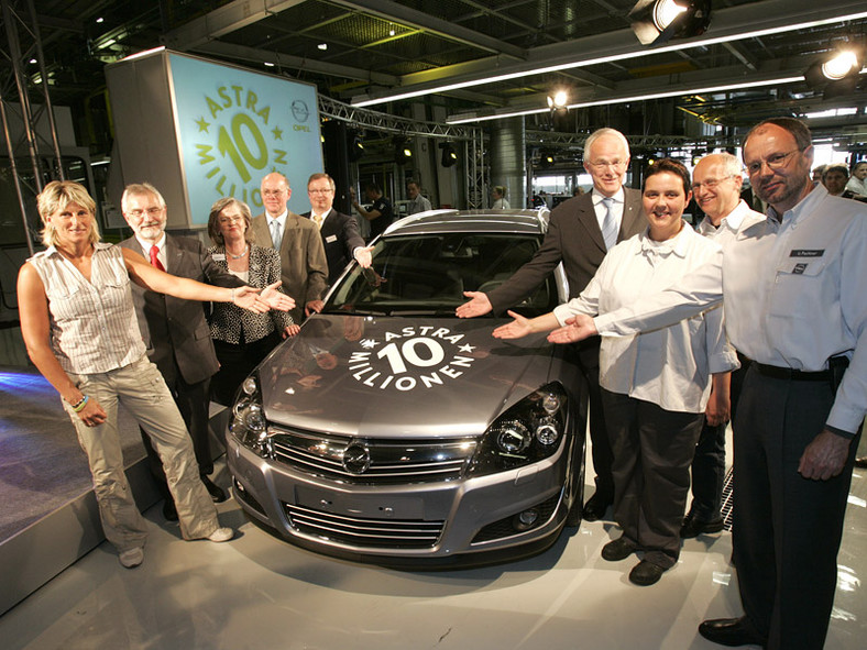 Opel Astra: sprzedano 10 mln egzemplarzy