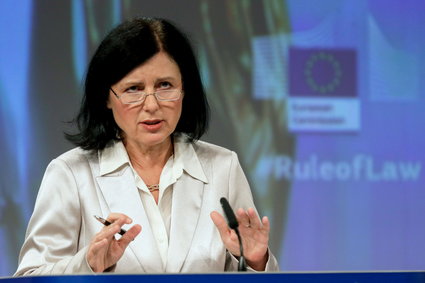 UE rozważa nowe kary, które mogą uderzyć w Polskę i Węgry