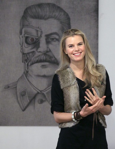 Wystawa 'Bez polityki. To tylko żart'