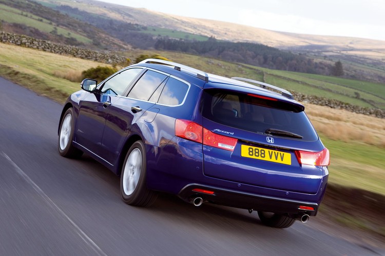 Japoński koncern wprowadził na rynek wersję kombi ...