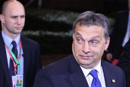 Viktor Orban dziwna mina