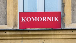 Od 1 stycznia 2026 roku komornik zabierze z wypłaty mniej. Ile z wynagrodzenia będzie musiał zostawić na koncie?