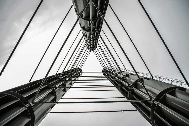 Pionowa turbina w Kodniu jest pierwszą elektrownią wiatrową tego typu na świecie. <br><br>fot. (wp/mr) PAP/Wojciech Pacewicz