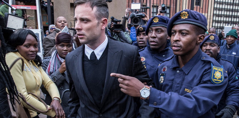 Przesłuchanie w sprawie warunkowego zwolnienia Pistoriusa z więzienia. Rodzina zabitej kobiety nie chce go widzieć na wolności!