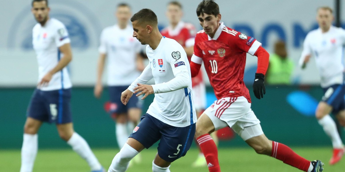 SOCCER: OCT 08 World Cup Qualifying - Slovakia v Russia