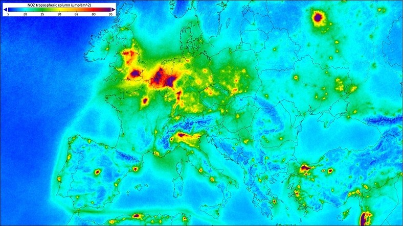 Stężenie dwutlenku azotu w powietrzu w Europie. Fot. ESA / Copernicus / Sentinel-5P.