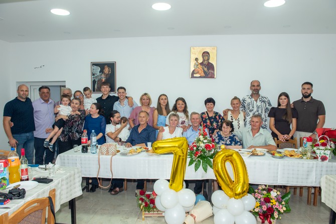 Marići na proslavi 70. godina braka