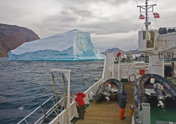Statek wycieczkowy na Grenlandii
