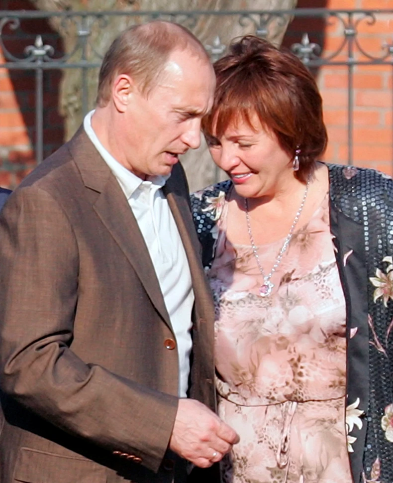 Vladimir i Ljudmila Putin 2006. u Sankt Peterburgu