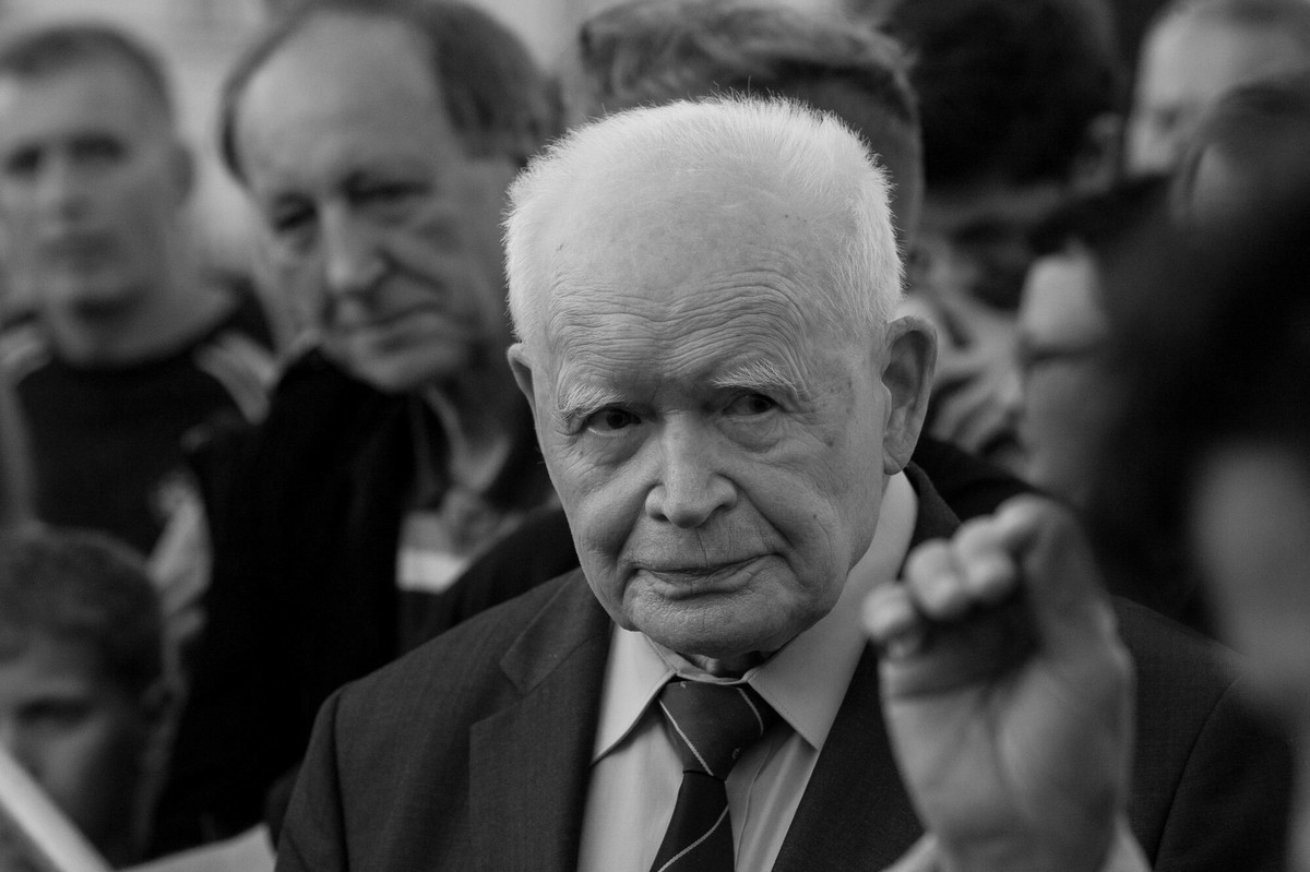 Profesor Adam Strzembosz nie żyje