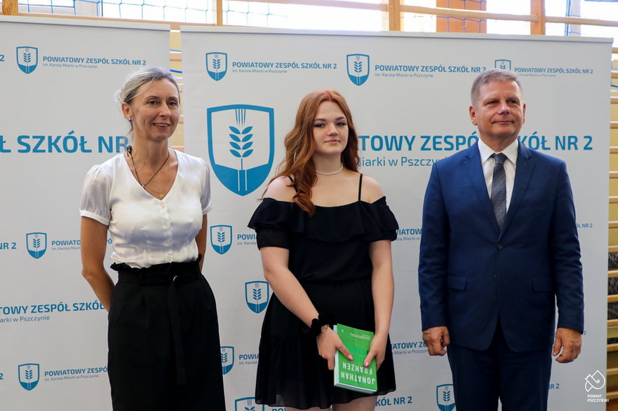 Zakończenie roku szkolnego 2021/2022 w szkołach powiatowych - 24.06.2022 - autor: powiat