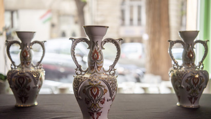 Hollóházi porcelánt kapnak a Giro magyarországi szakaszgyőztesei – Minden, amit a trófeáról tudni lehet