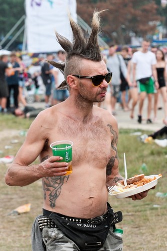 Jak co roku nie brak oryginalnych fryzur