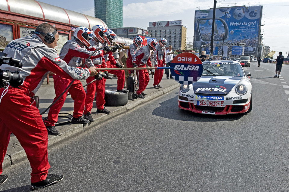 Pit Stop w centrum Warszawy, Verva, Porsche