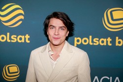 Co łączy Nikodema Rozbickiego z córką Bruce'a Willisa? "Jestem wdzięczny, że miałem odwagę"