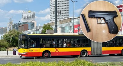 Padły strzały w Warszawie. Kule trafiły w miejski autobus. Kto stoi za atakiem?