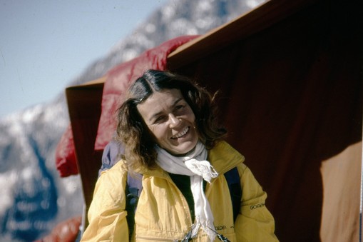 Nepal 1987 Polska wyprawa na Annapurnę zorganizowana przez Klub Wysokogórski z Katowic. Na zdjęciu Wanda Rutkiewicz w bazie