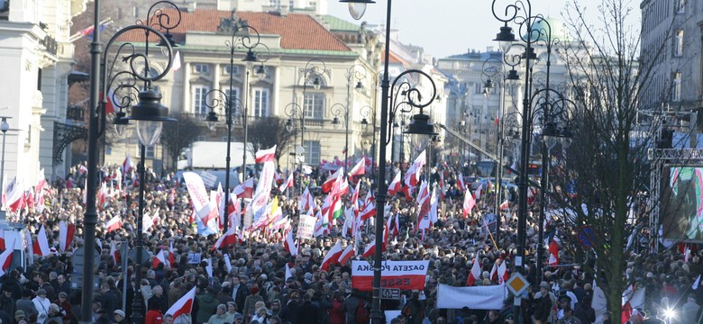 Bez kary za "Tusk zdrajco". Prokuratura umarza śledztwo