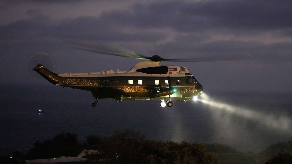 Helikopter sa Donaldom Trampom blizu golf kluba u Rančo Palo Verdesu 4. avgusta