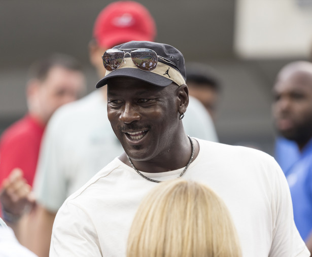 Michael Jordan przekazał milion dolarów na pomoc ofiarom huraganu Dorian