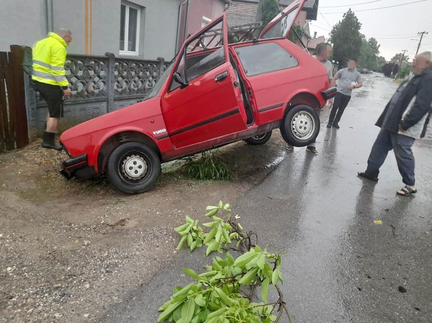 Nezgoda tokom nevremena u Obrežu kod Varvarina 