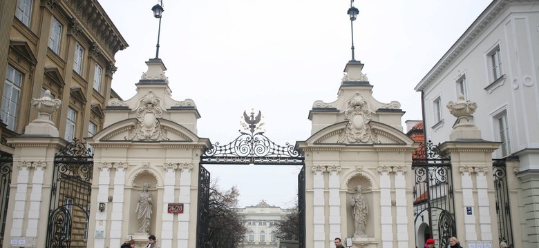Wydział Prawa UW apeluje do władz ws. Trybunału Konstytucyjnego i krytykuje prezydenta Dudę