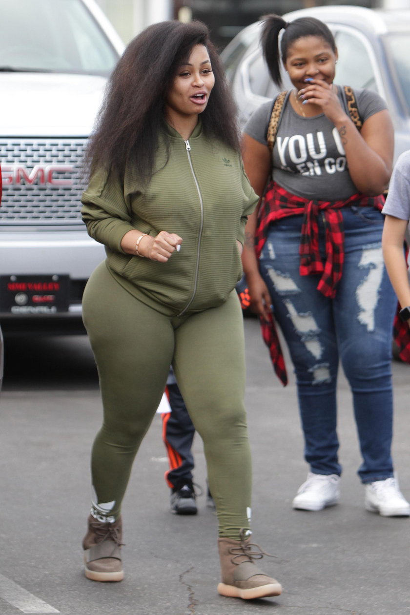 Blac Chyna w obcisłych dresach