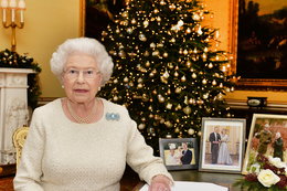 20-foot trees, charades, and tiaras: This is how the royal family spends Christmas