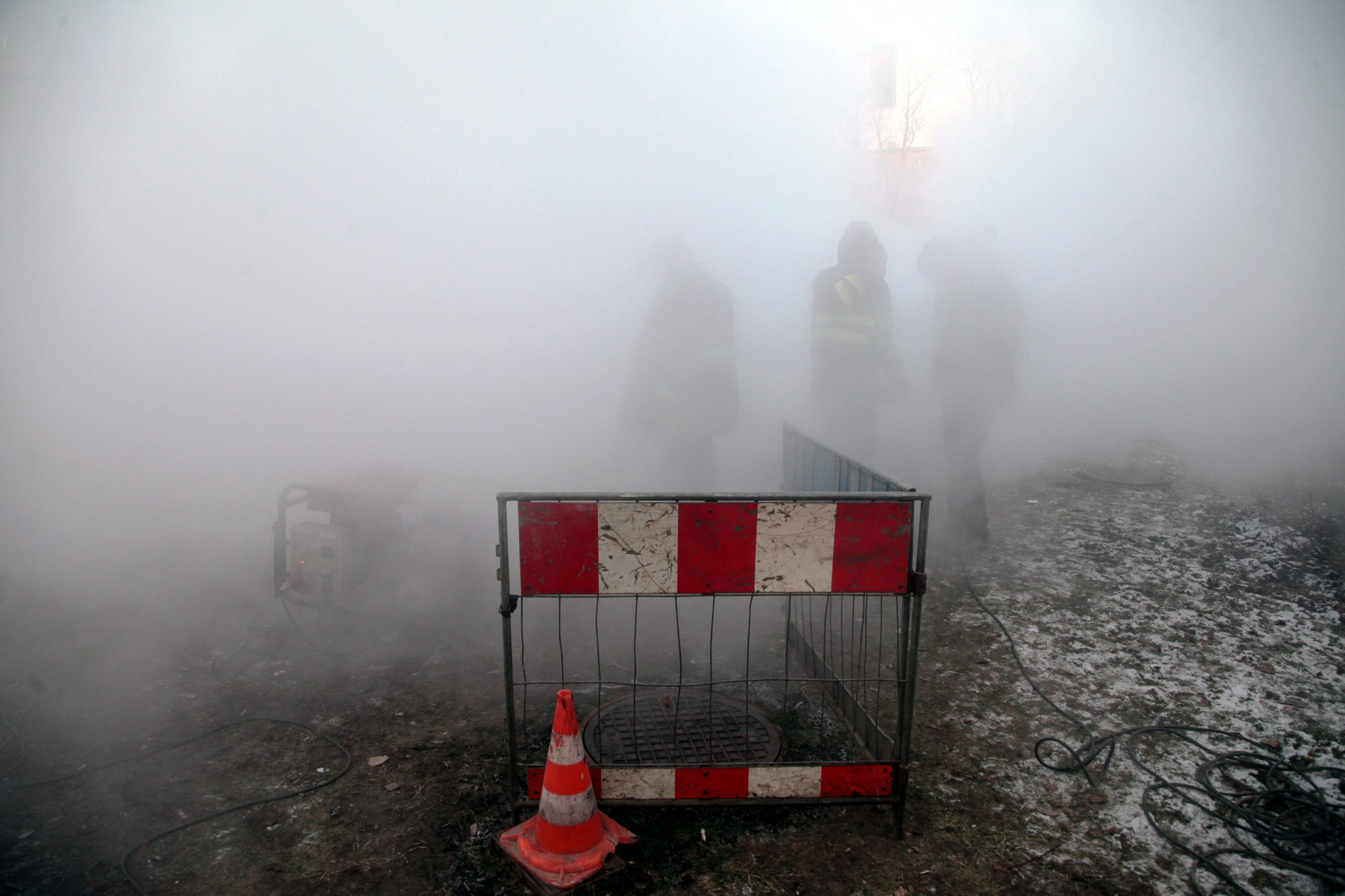 Awarie wodociągów w czterech miastach - 16 bloków bez wody w Warszawie