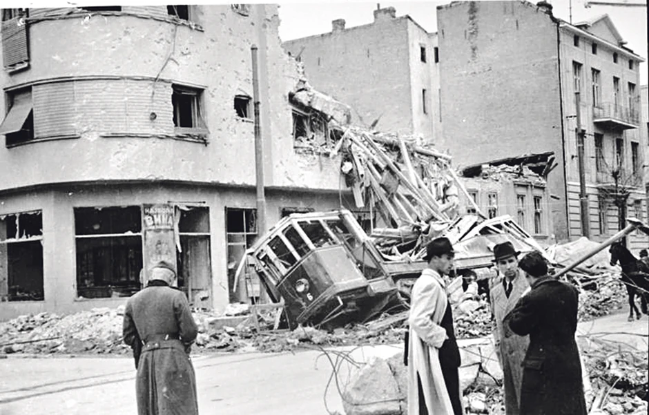 Razoreni Beograd u aprilskom bombardovanju 1941.