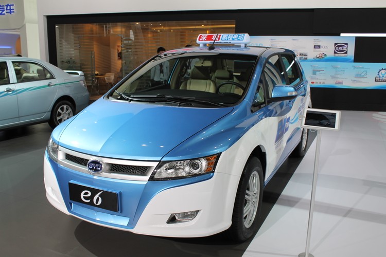 BYD E6 jako taksówka