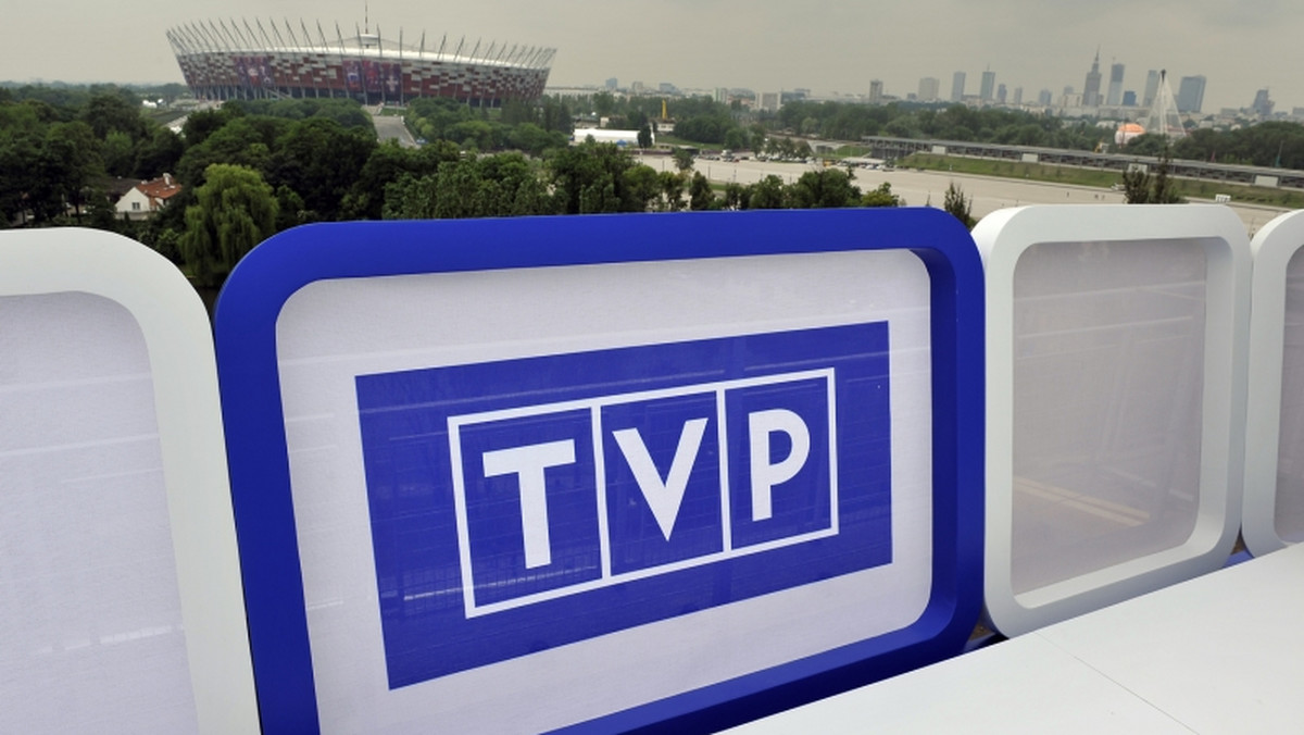 TVP bez reklam, samoopodatkowanie się prywatnych nadawców, stworzenie Funduszu Misji Publicznej - to niektóre z rozwiązań branych pod uwagę w ramach prac nad projektem nowej ustawy medialnej - zapowiedział minister kultury Bogdan Zdrojewski.