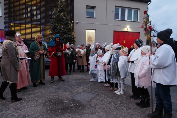 Orszak Trzech Króli w Dąbrowie Narodowej