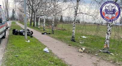 Bezwładne ciała leżały na trawniku. Jednego z nich nie udało się przywrócić do życia