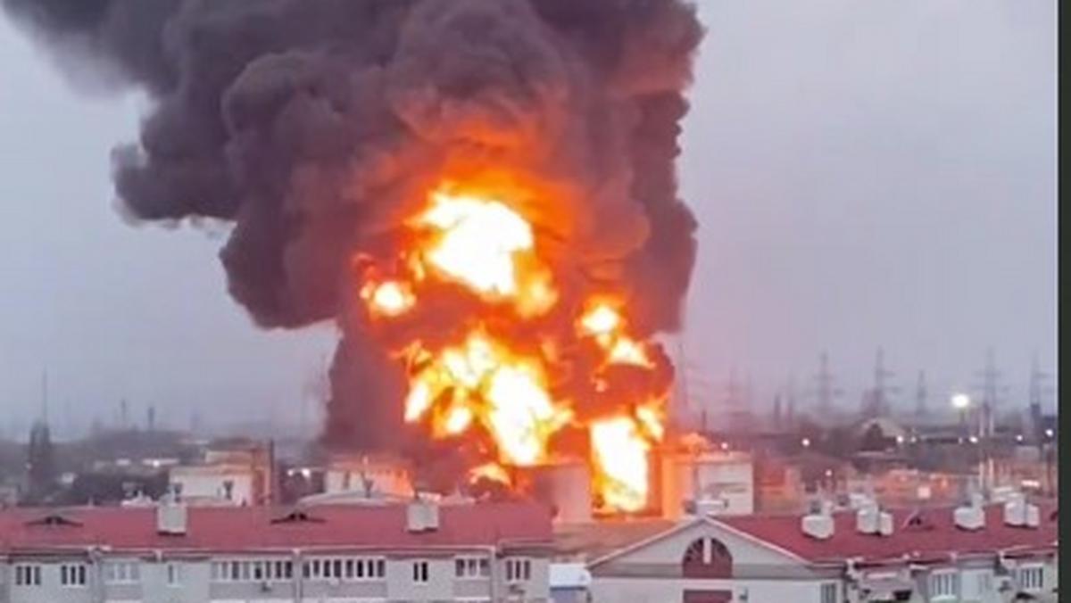 Pożar magazynów paliwa w Biełgorodzie