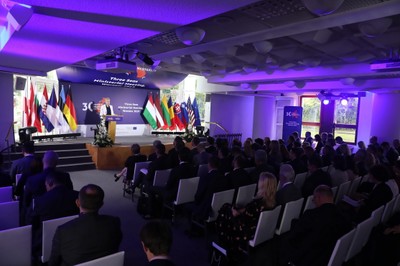 Trójmorze - nowy obiekt rywalizacji Chin i USA. Nasz region ma wielki potencjał inwestycyjny