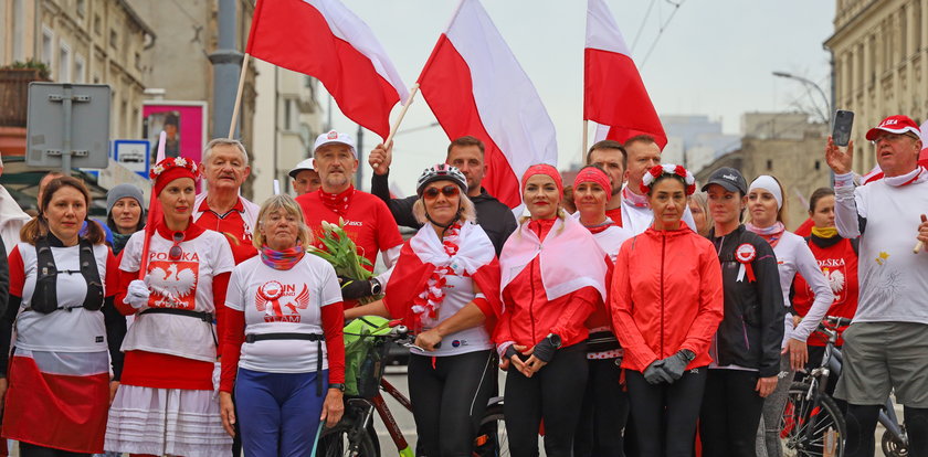 Tak uczciliśmy Święto Niepodległości w Łodzi. Msza za Ojczyznę, marsz niepodległości i piknik w Manufakturze