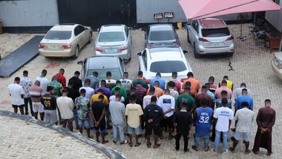 EFCC arrests FMC staff, 50 others for alleged internet fraud in Ogun, Oyo. [Twitter:EFCC]