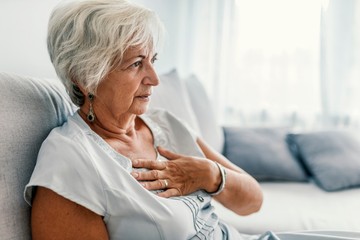 csendes szívinfarktus, szívinfarktus, szívroham, mellkasi fájdalom, légszomj, EKG