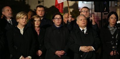 Ostro na miesięcznicy smoleńskiej. Kaczyński nie przebierał w słowach!