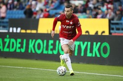 Piłkarze, trenerzy i szefowie Wisły Kraków obniżyli swoje zarobki